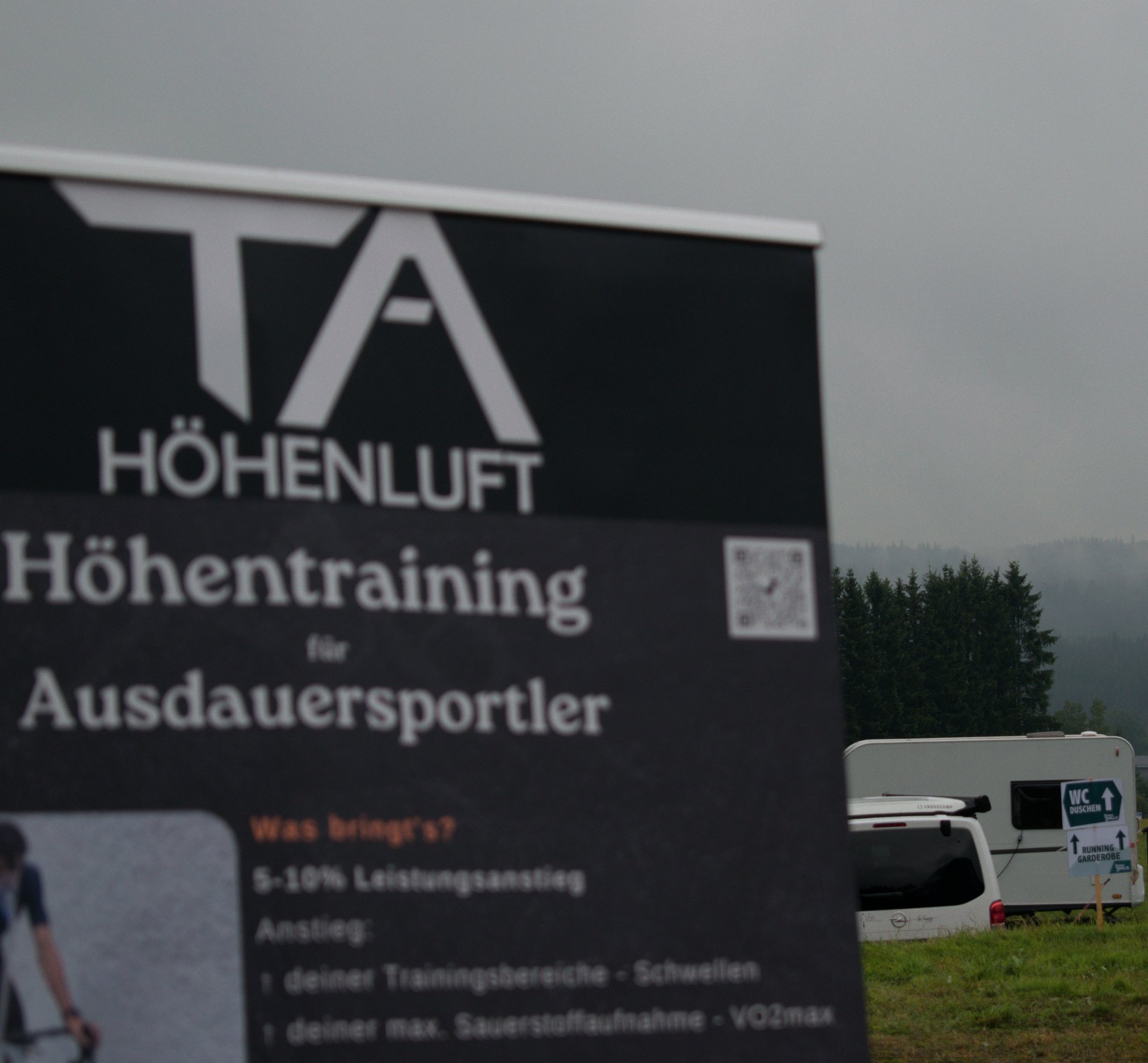 Höhentraining-Setup mit Zelt